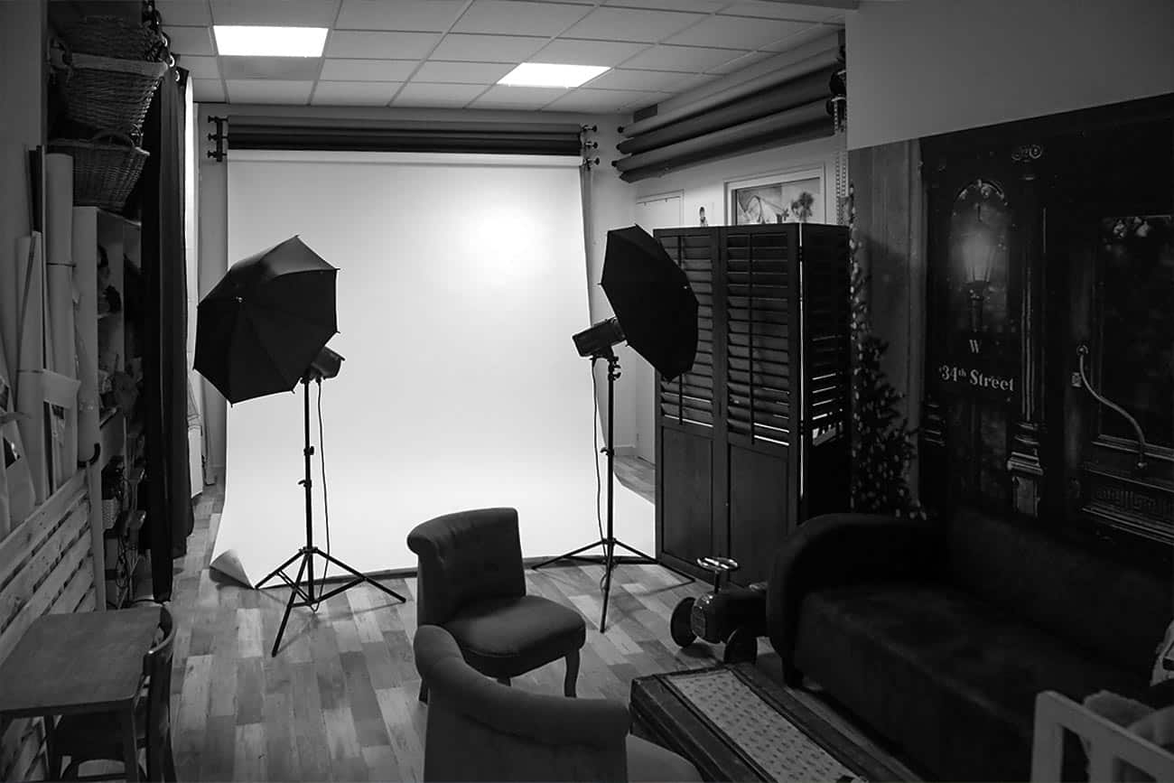 Le studio photo du magasin Photo Price à Castres au 100 route de Toulouse